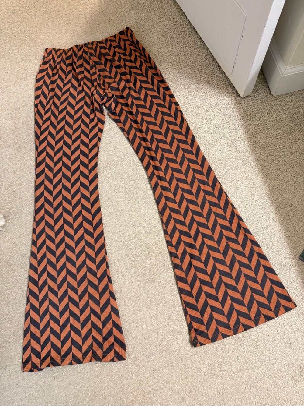 Billabong  Chevron Flared/Wide Leg Pants — Orange & Black size large